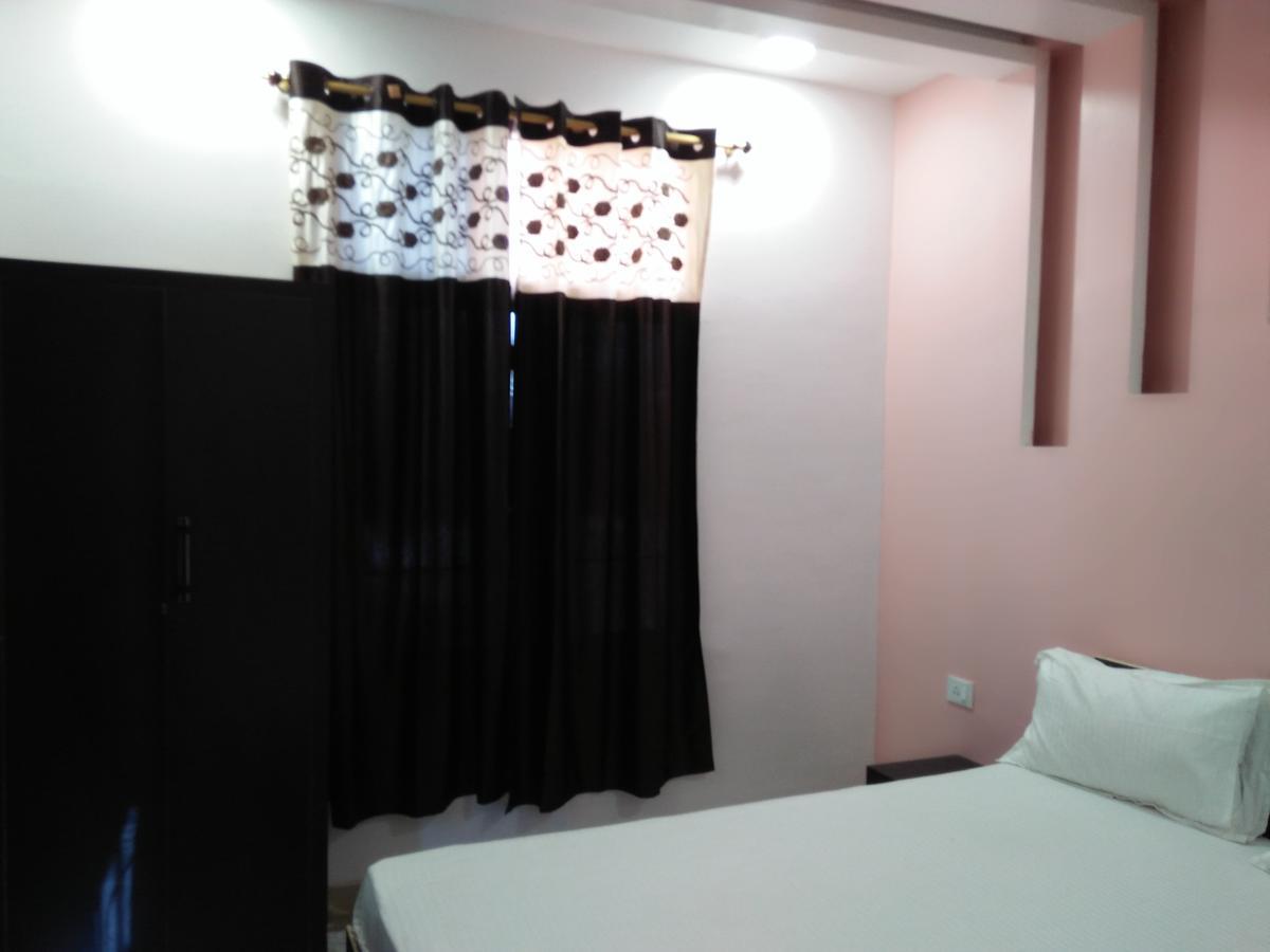 Hotel Sunaina International Gaya Eksteriør billede