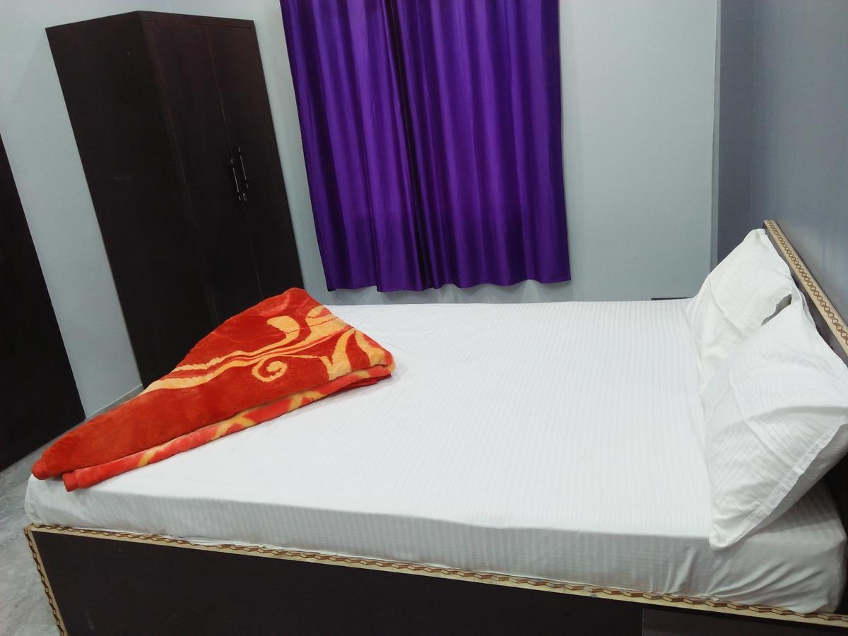 Hotel Sunaina International Gaya Eksteriør billede
